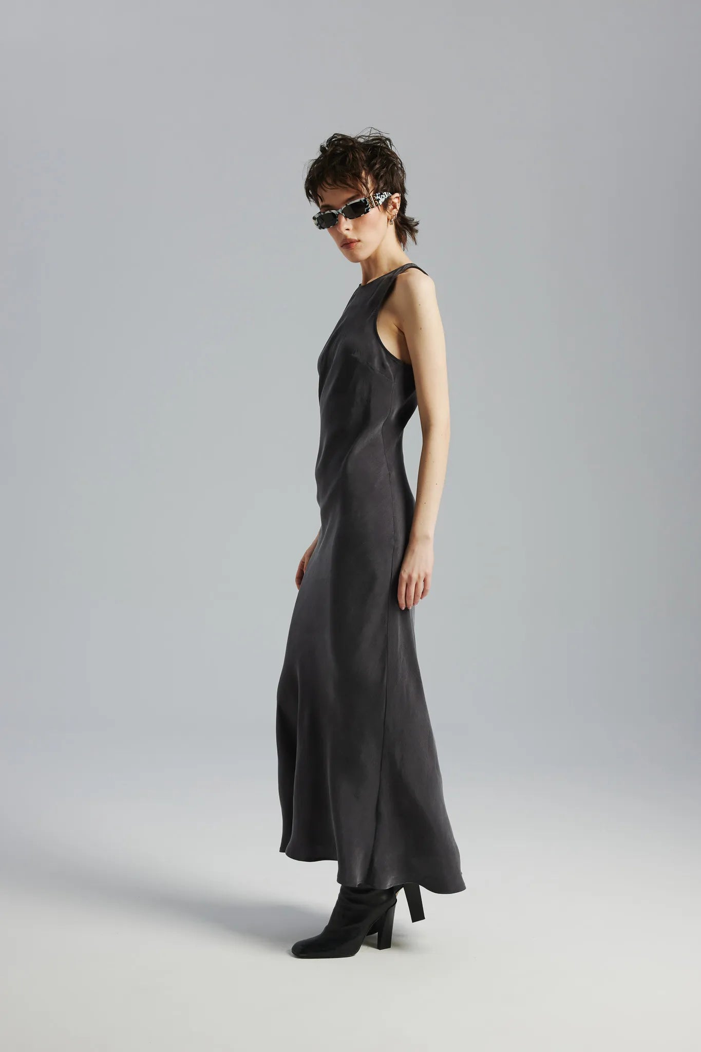 Sukienka Sarah Stalowy